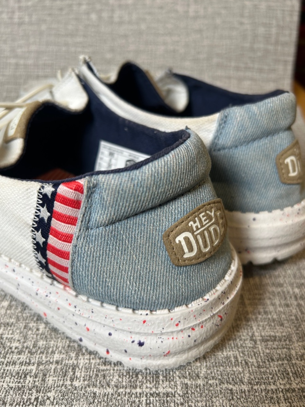 Hey Dude White Canvas Slip-On Boat Shoes with Stars & Stripes Heel size 8 womens - Picture 15 of 15